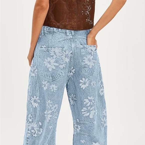 #1067 Light Blue Floral Wide-Leg Barrel Jeans - Women - Picture 2 of 2